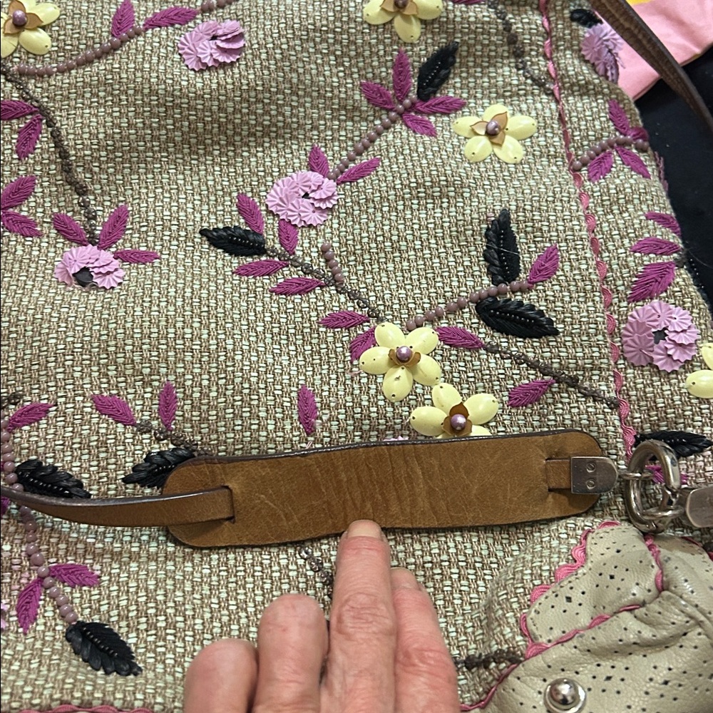 Jamin Puech tote w/beads
sequins,raffia floral embroidery - Picture 14 of 15
